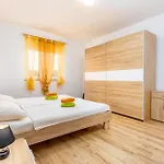 Four-bedroom In * Valbandon