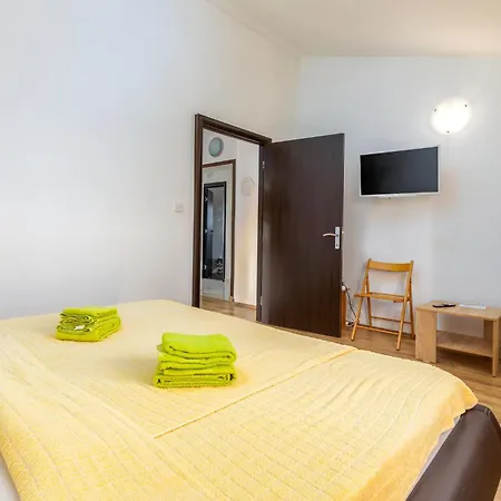 Vakantiehuis Four-bedroom In